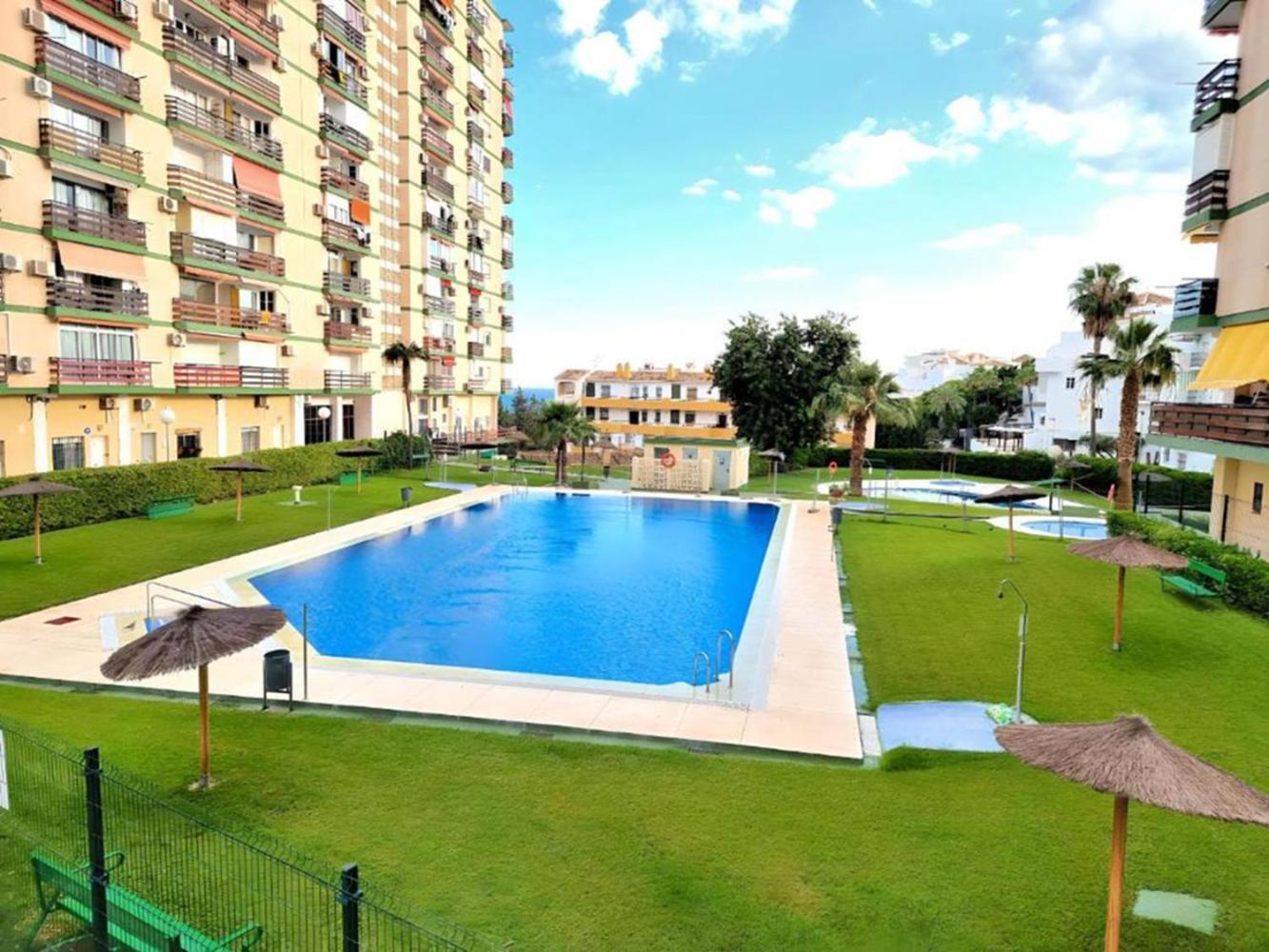 Las Naciones Studio Lägenhet Benalmádena Exteriör bild